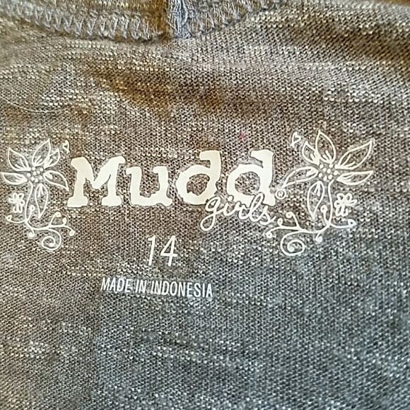 Mudd Girls Butterfly tee w/crochet - Picture 5 of 5
